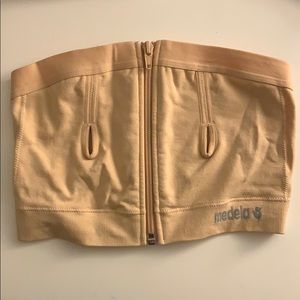 Medela Easy Expression Hands Free Pumping Bustier